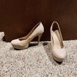 Lauren Conrad Nude Heels